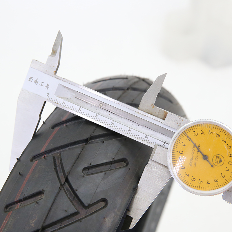 10X2.50 진공 타이어는 승용차 L9 모델의 접이식 - Scooter Tire 리뷰 및 가격